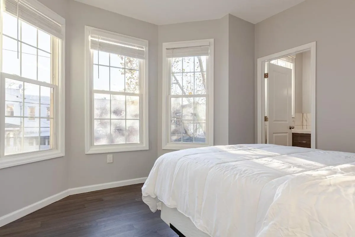 Apartment Bright & Cozy Jersey City Retreat