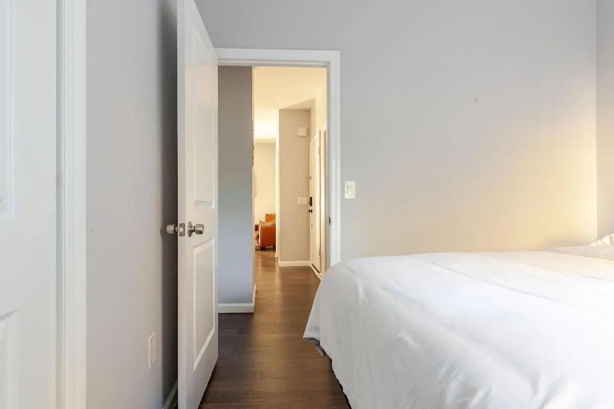 Bright & Cozy Jersey City Retreat Appartement