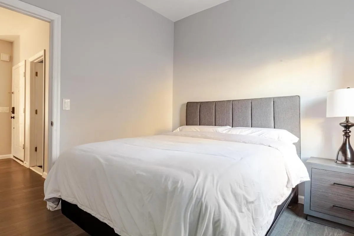 Bright & Cozy Jersey City Retreat 0*,  États-Unis